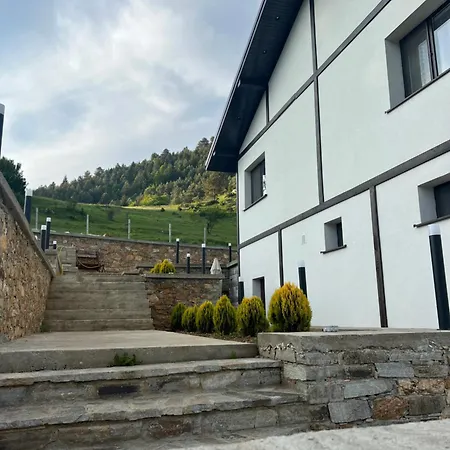 иглика 빌라 야고디나