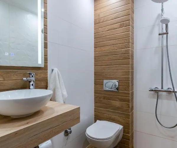 иглика Willa Jagodina